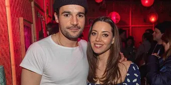 Aubrey Plaza Expecting First Child, Marking New Chapter After Difficult Year