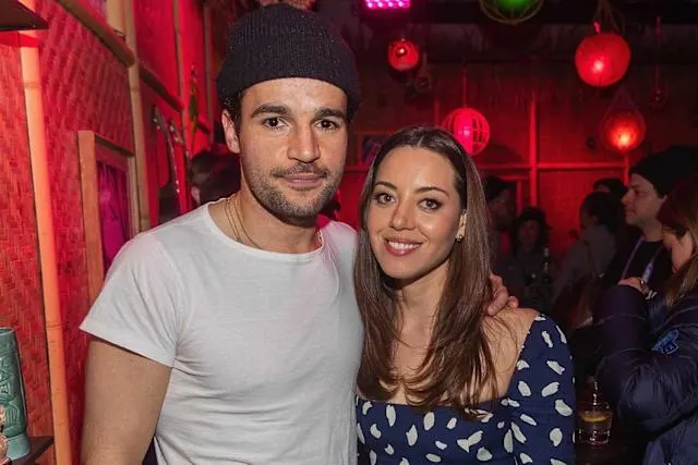 Aubrey Plaza Expecting First Child, Marking New Chapter After Difficult Year