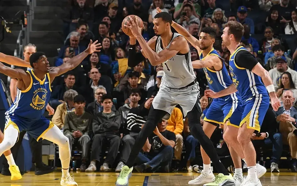 Nuggets Edge Spurs in High-Scoring Clash as Playoff Push Intensifies