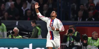 PSG Dominates Lyon in Ligue 1 Showdown